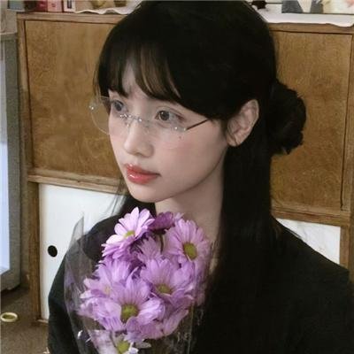 美女荒野逃亡